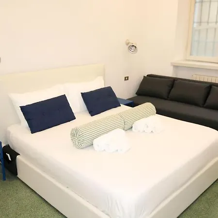 Al Duomo Di - Posto Auto Privato Prenotabile Apartmán Parma